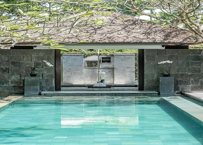 Kayumanis Private &