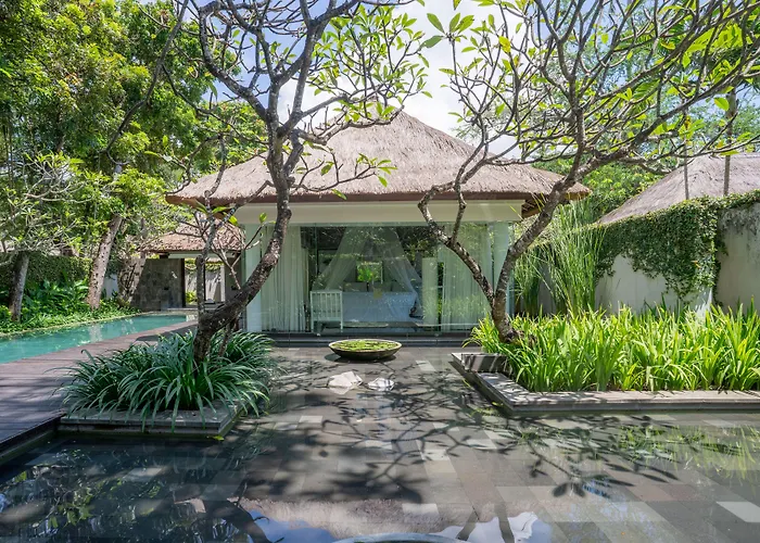 Kayumanis Private & *
